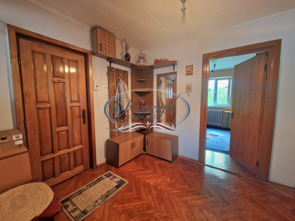 Apartament cu balcon si centrala proprie in zona BIG