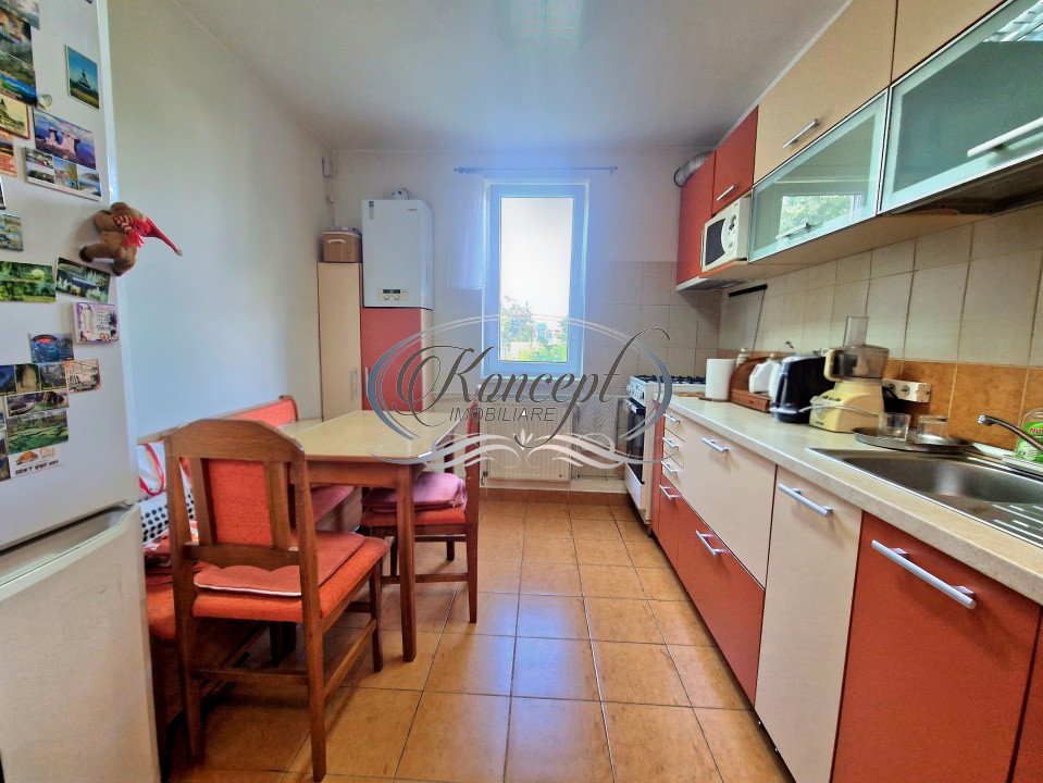 Apartament in zona FSEGA