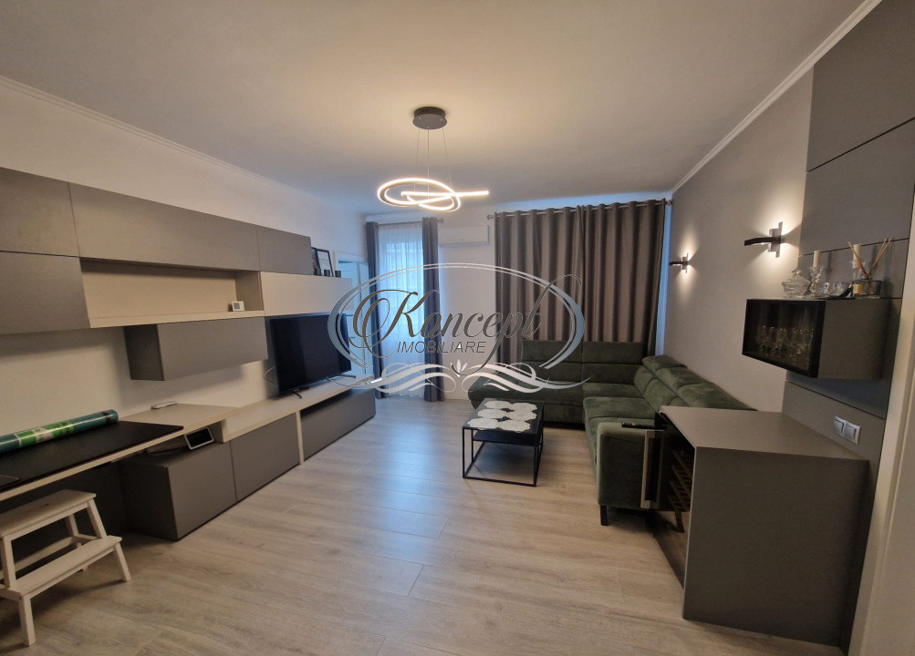 Zona Centrala - Str. Paris, apartament 3 camere cu garaj