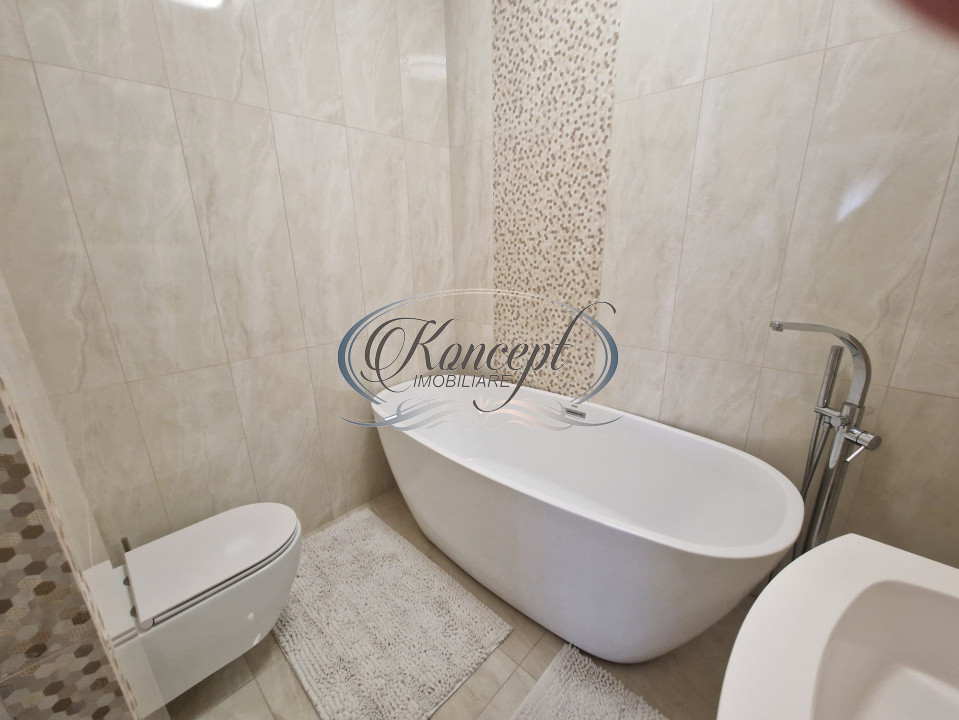 Zona Centrala - Str. Paris, apartament 3 camere cu garaj