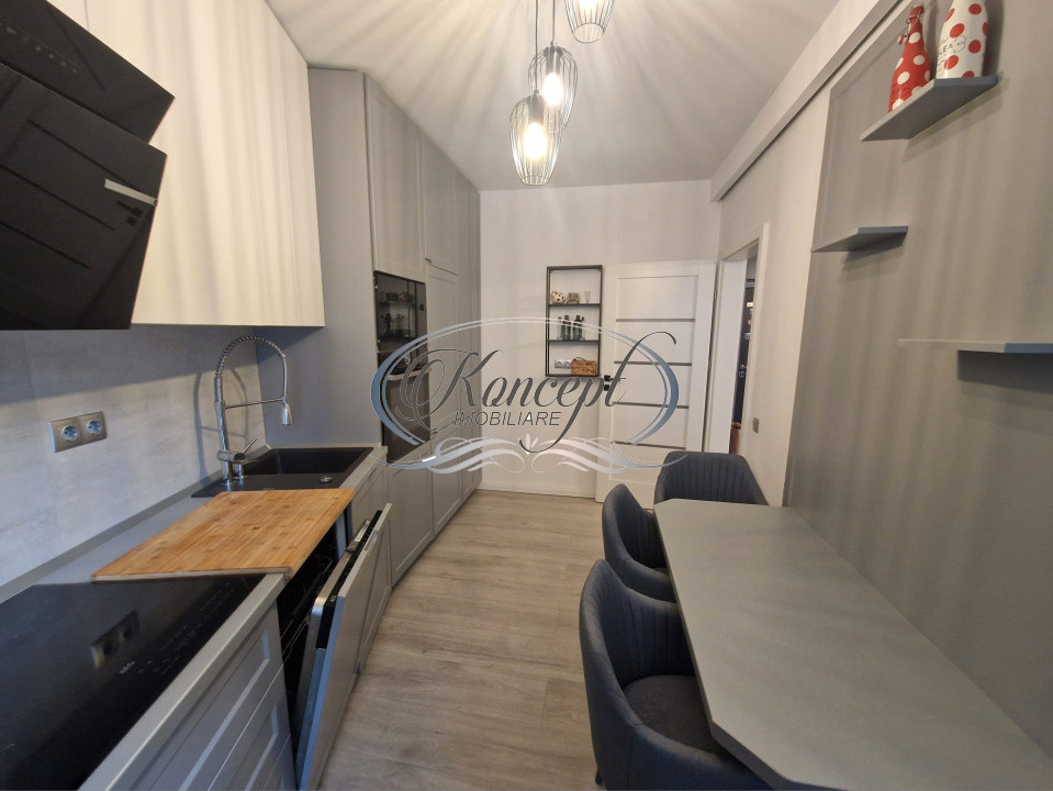 Zona Centrala - Str. Paris, apartament 3 camere cu garaj
