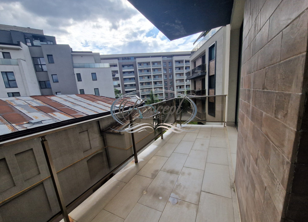 Zona Centrala - Str. Paris, apartament 3 camere cu garaj