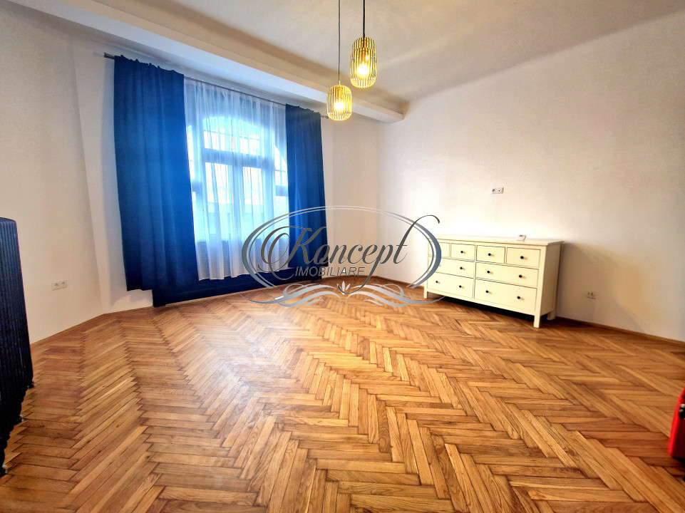 Apartament cu 3 camere in zona Ultracentrala