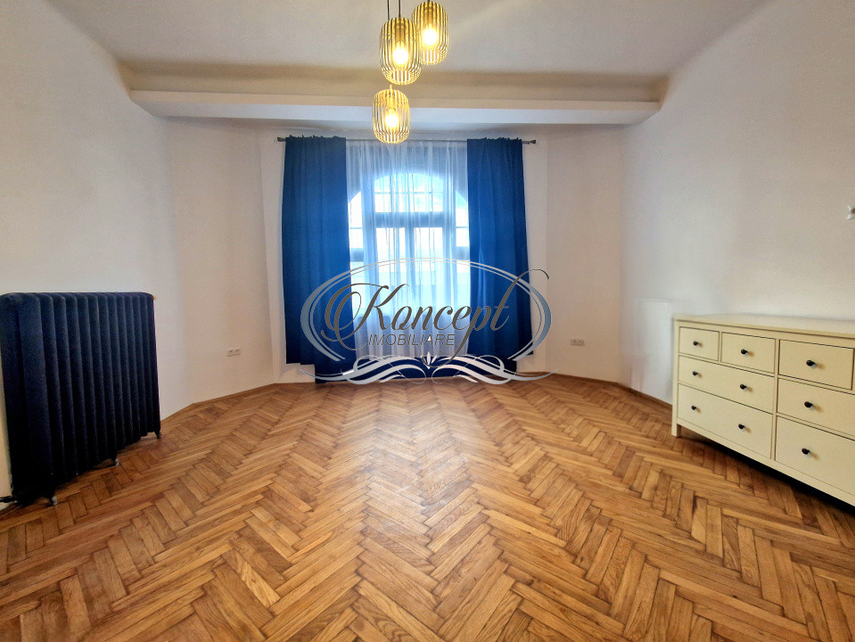 Apartament cu 3 camere in zona Ultracentrala