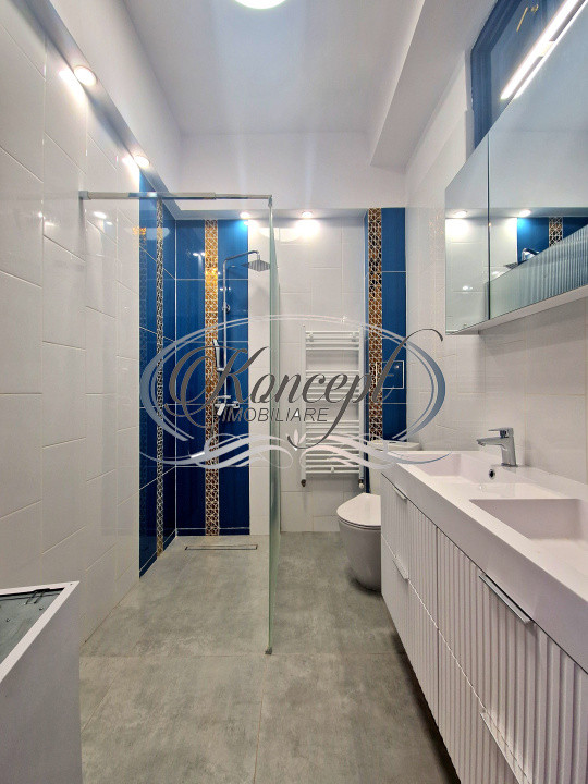 Apartament cu 3 camere in zona Ultracentrala