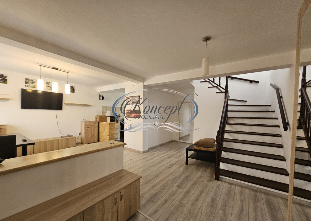 Duplex cu 4 parcari, zona Parcul Poligon
