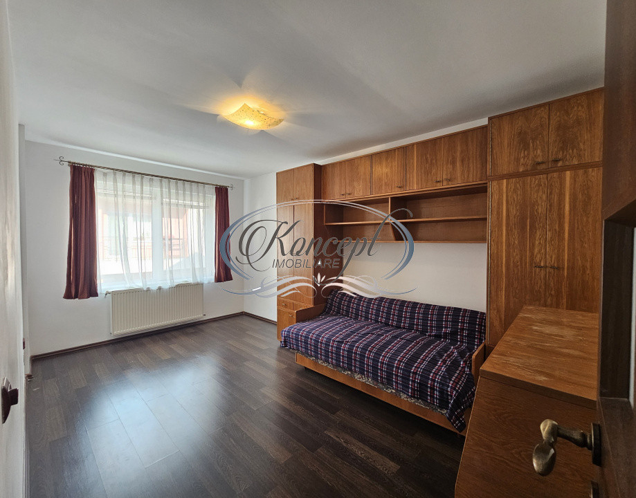 Duplex cu 4 parcari, zona Parcul Poligon