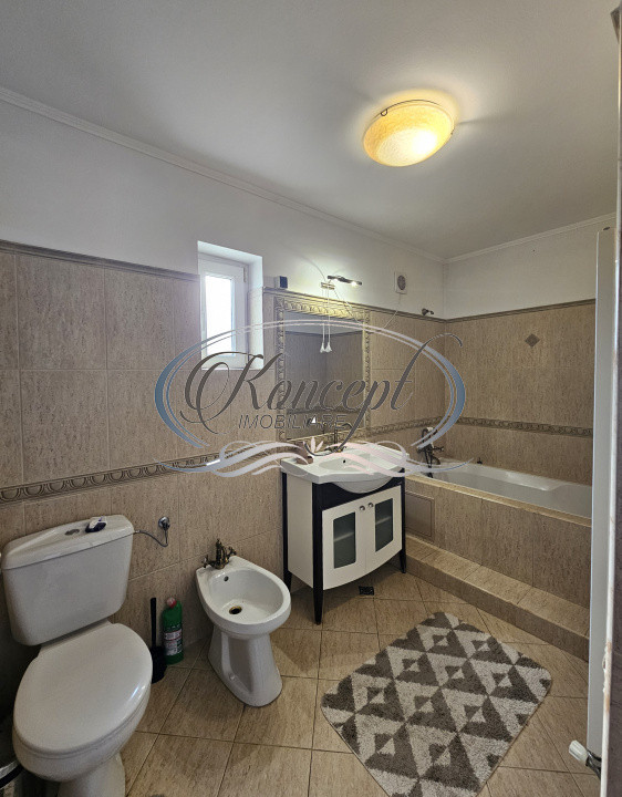 Duplex cu 4 parcari, zona Parcul Poligon
