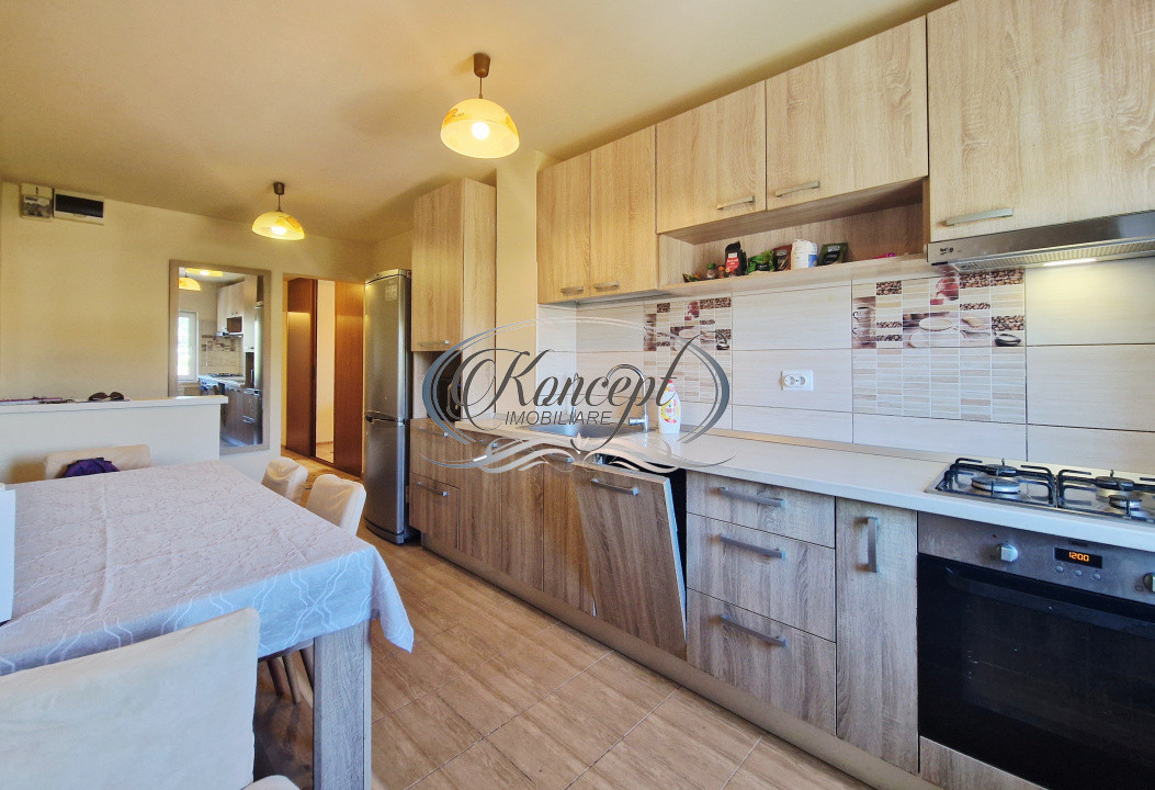 Apartament 4 camere cu parcare, zona Kaufland Manastur