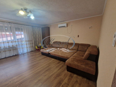 Apartament 3 camere cu terasa in vila, Zorilor
