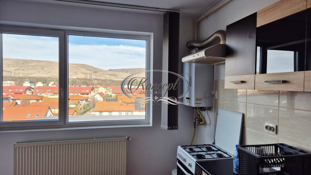 Apartament mobilat cu parcare, zona stadionului in Floresti