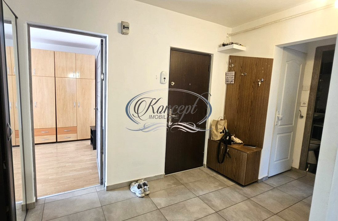 Apartament cu 3 camere, Intre Lacuri