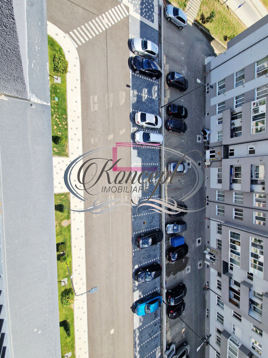 Apartament modern cu parcare, zona Vivo