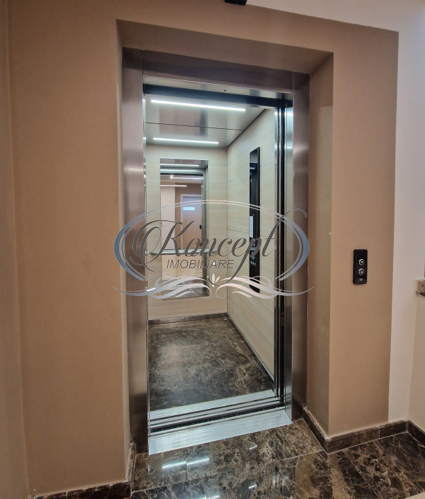 Apartament modern cu parcare, zona Vivo