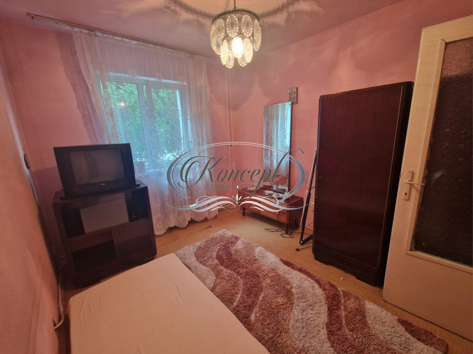 Apartament cu 3 camere mobilat, zona Academiei de Muzica