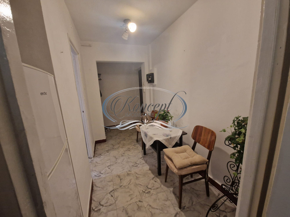 Apartament cu 3 camere mobilat, zona Academiei de Muzica