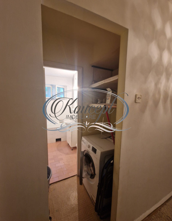 Apartament cu 3 camere mobilat, zona Academiei de Muzica