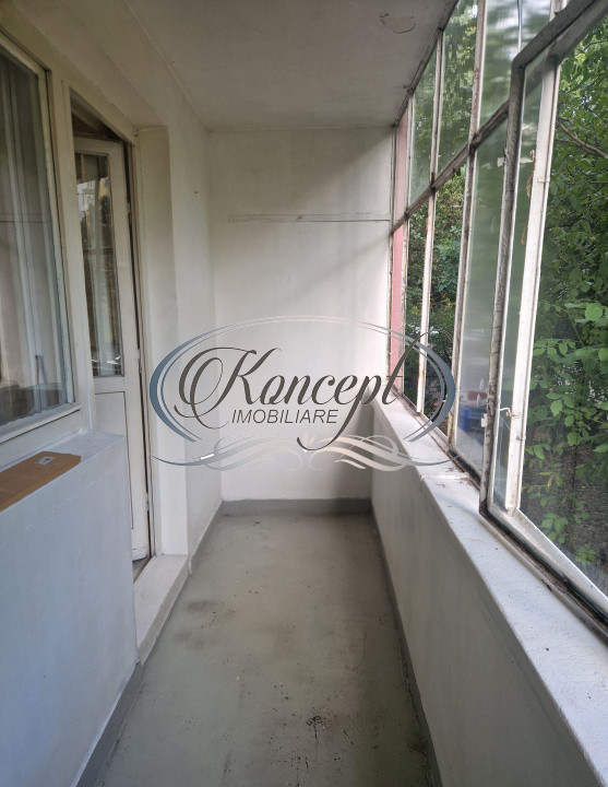 Apartament cu 3 camere mobilat, zona Academiei de Muzica