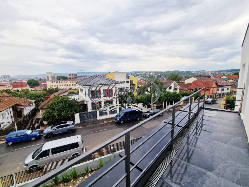 Casa moderna in Dambul Rotund