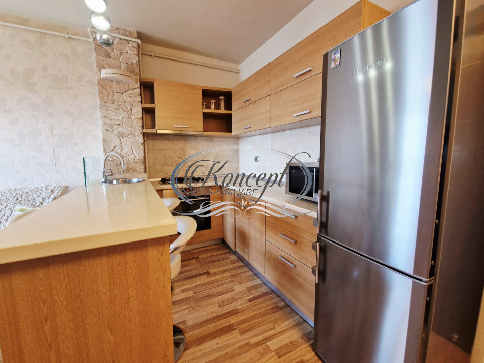 Apartament 2 camere, zona UMF
