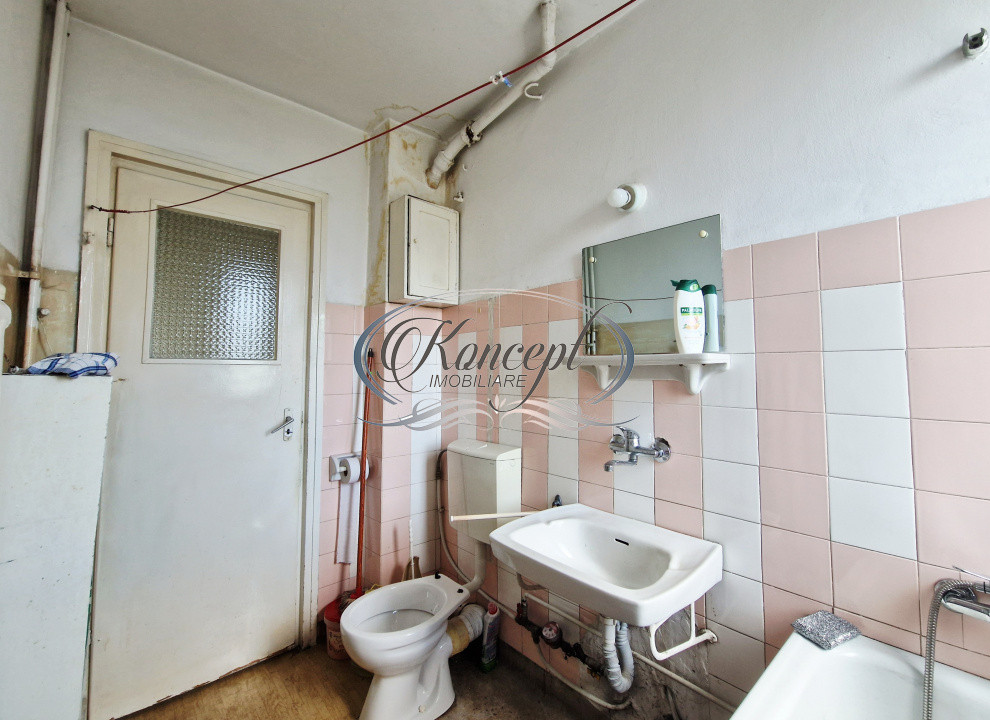 2 camere decomandate, Centru