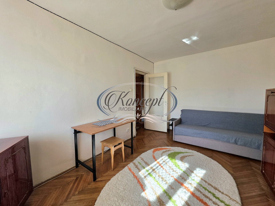 Apartament 2 camere decomandate, strada Primaverii