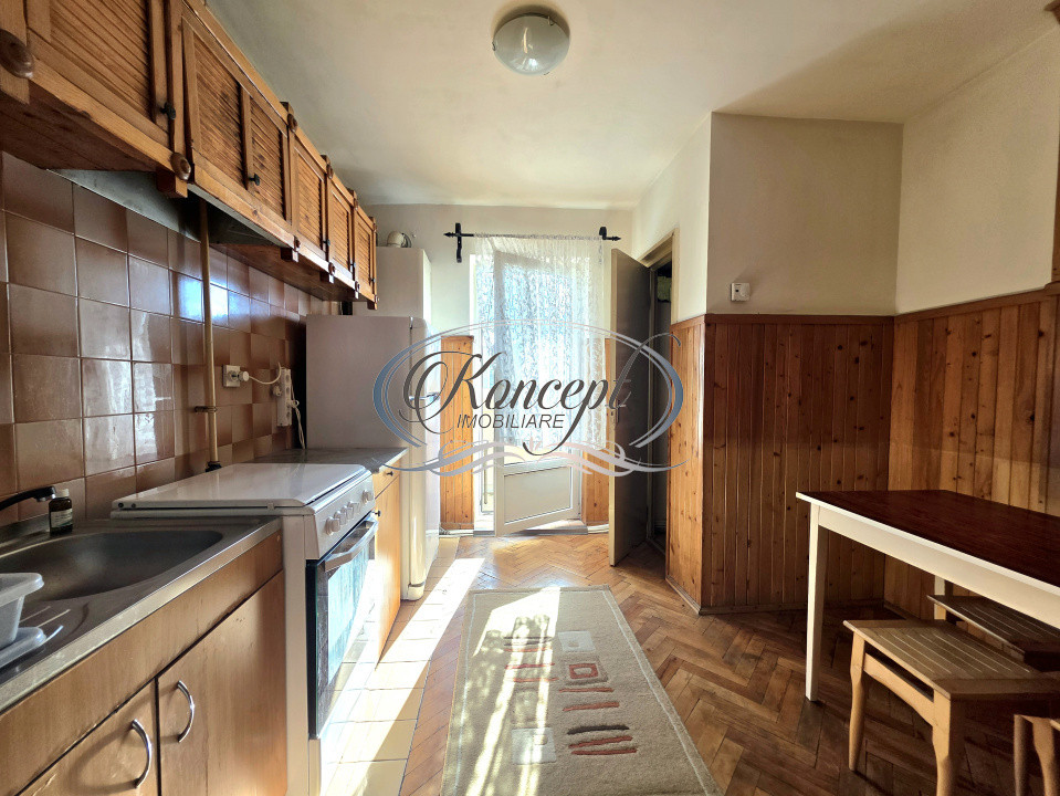 Apartament 2 camere decomandate, strada Primaverii