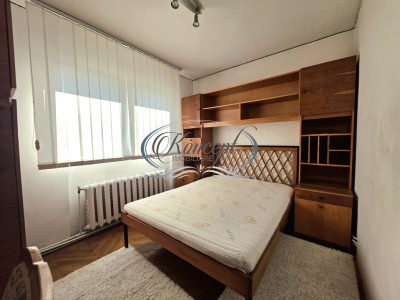 Apartament 2 camere decomandate, strada Primaverii
