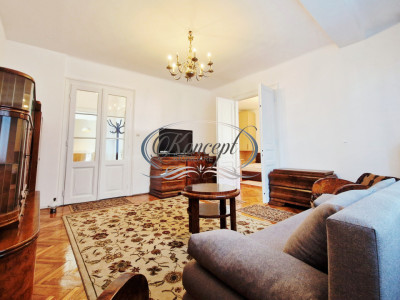 Centru, 3 camere pe Strada Emile Zola