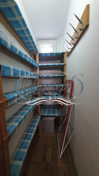 Apartament cu 4 camere in zona UMF