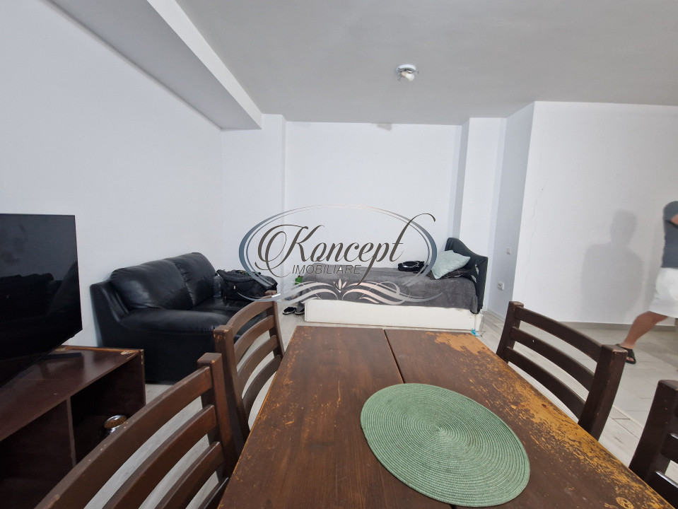 Sopor, 3 camere cu balcon si parcare