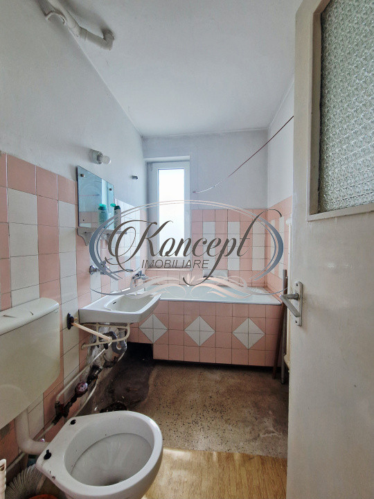 2 camere decomandate, Centru