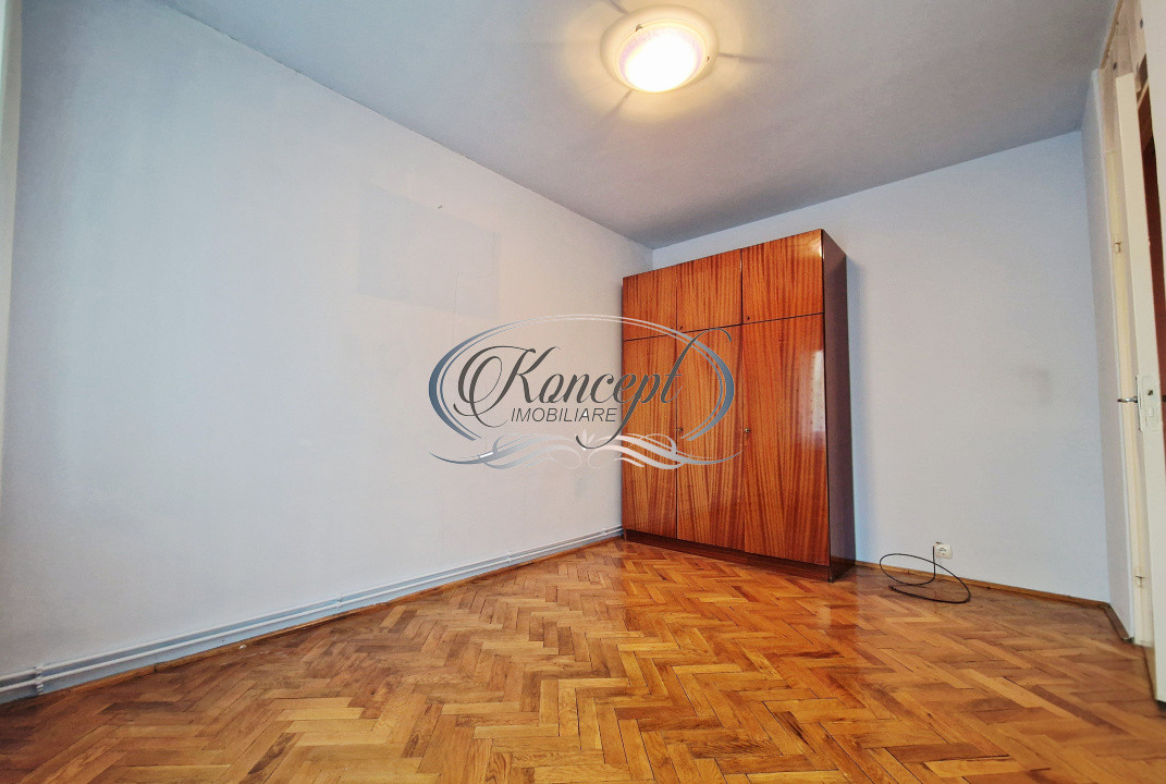 Apartament 3 camere in Manastur, decomandat