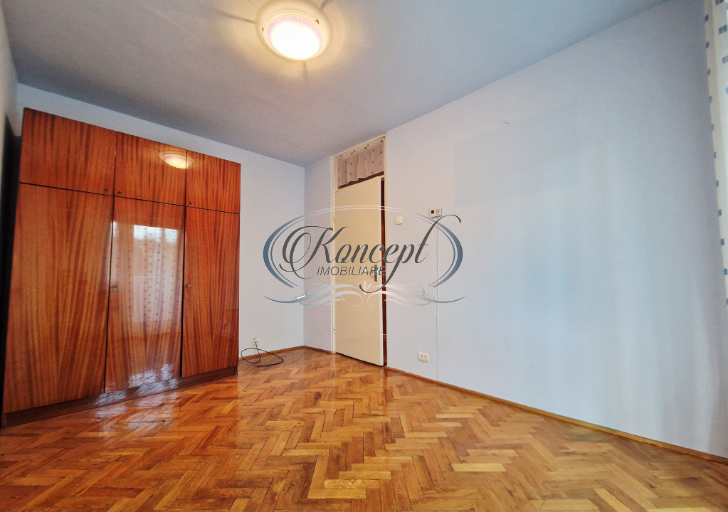 Apartament 3 camere in Manastur, decomandat