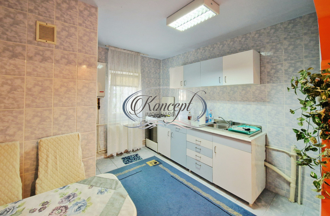 Apartament 3 camere in Manastur, decomandat
