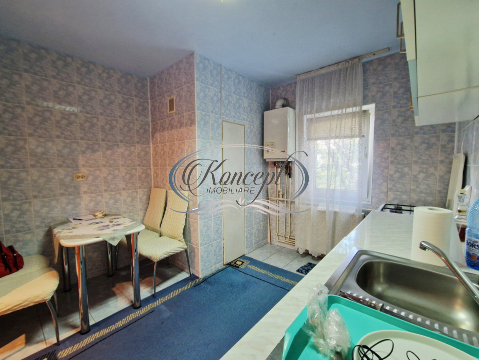Apartament 3 camere in Manastur, decomandat