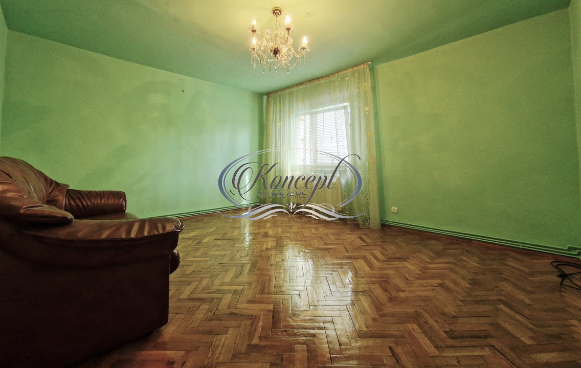 Apartament 3 camere in Manastur, decomandat