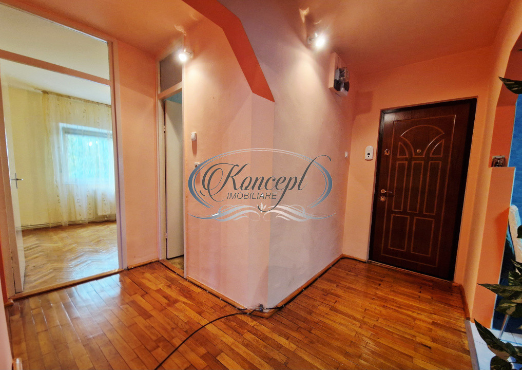 Apartament 3 camere in Manastur, decomandat