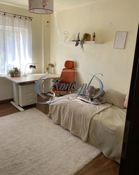 Apartament la etaj intermediar pe Titulescu