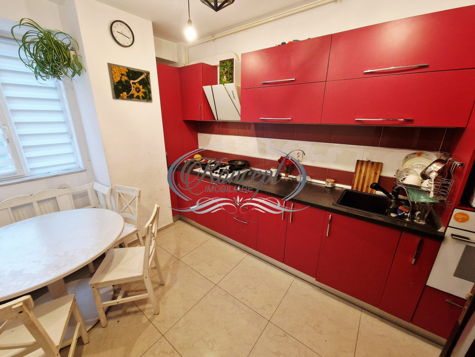 Apartament cu 3 camere si parcare pe Soporului