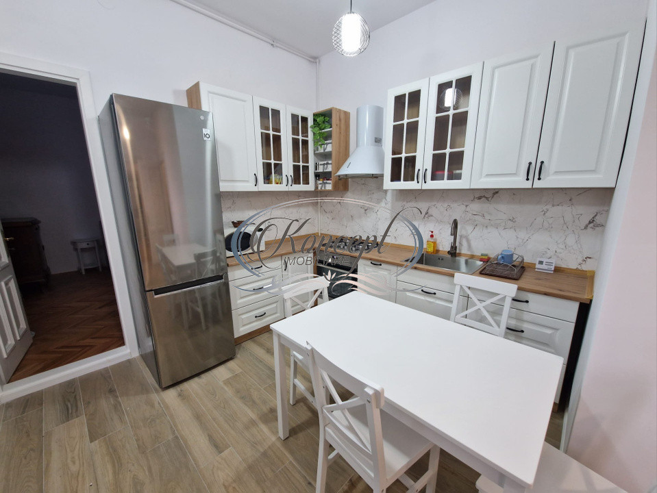3 camere in vila, zona Horea