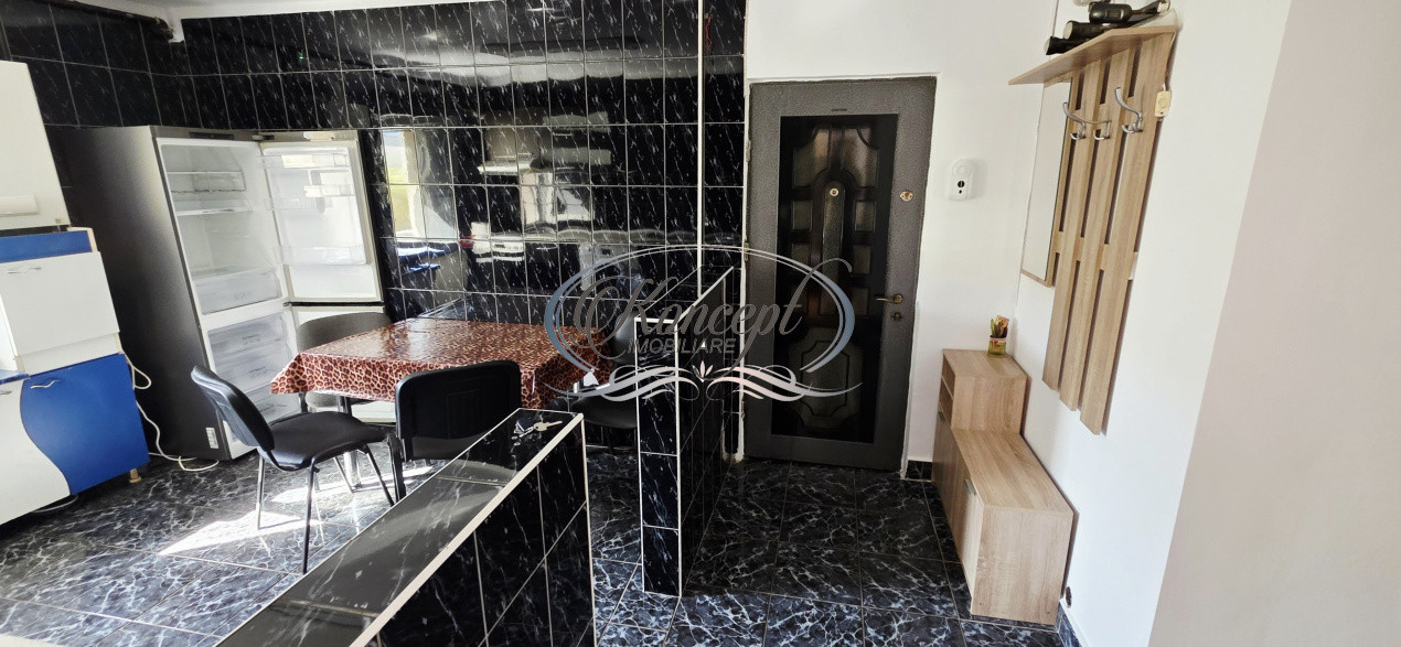 3 camere cu 2 bai si 2 balcoane