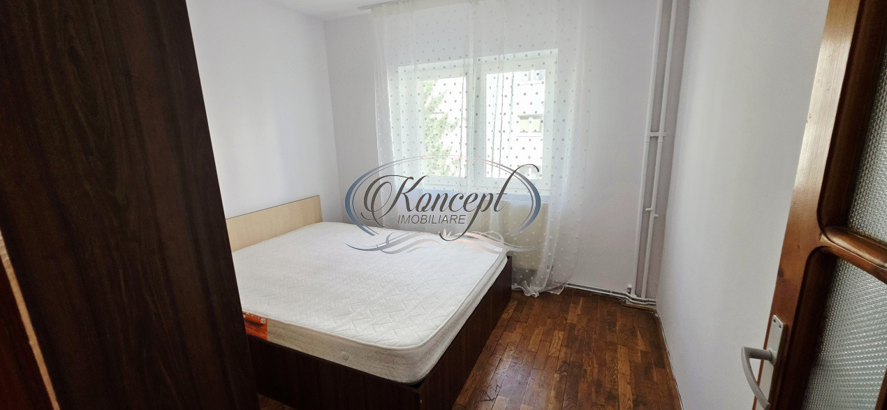 3 camere cu 2 bai si 2 balcoane