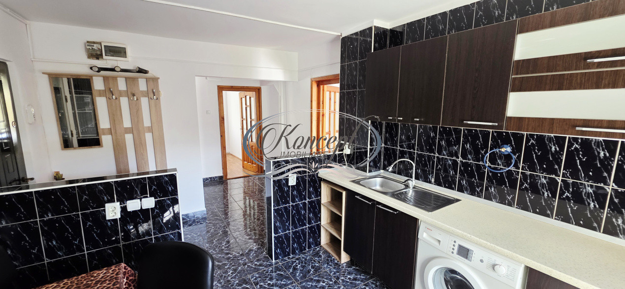 3 camere cu 2 bai si 2 balcoane
