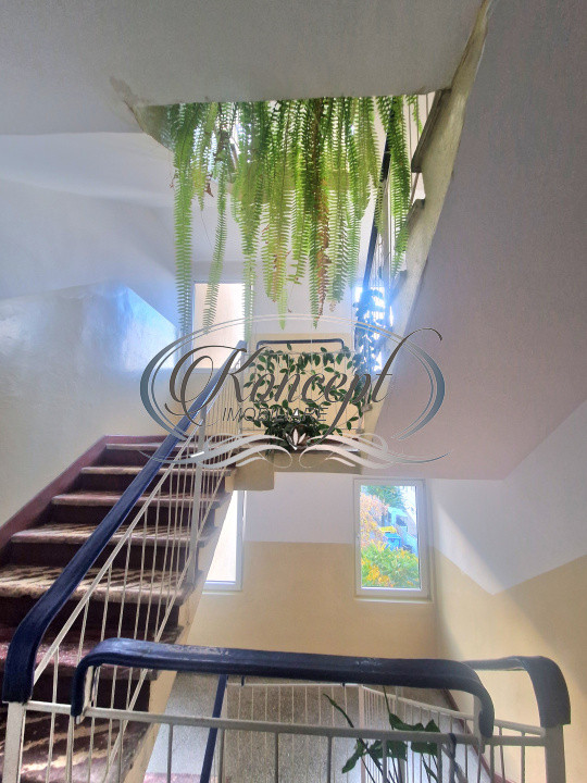 Garsoniera cu balcon, cartier Marasti
