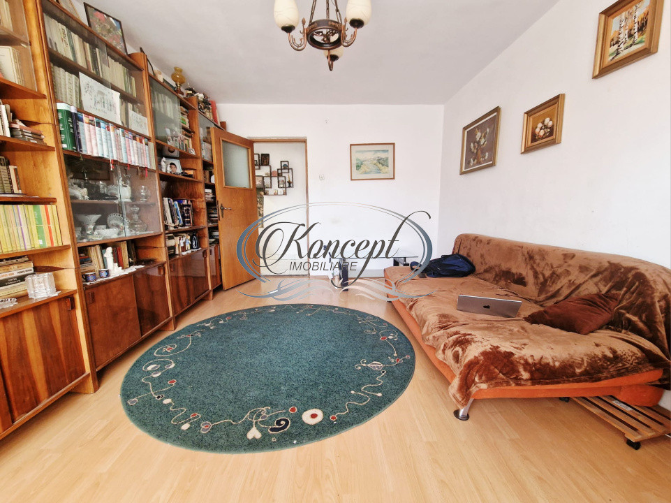 Apartament cu 3 camere pe strada Parang, cartier Manastur