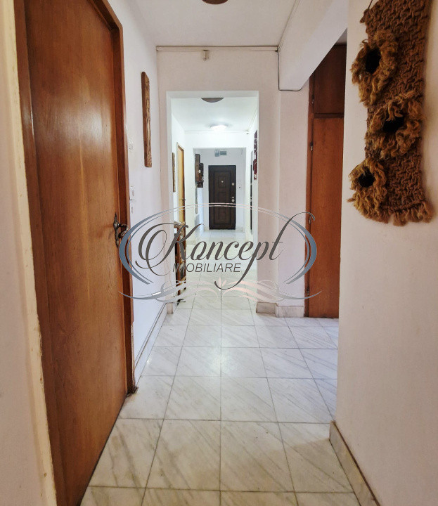 Apartament cu 3 camere pe strada Parang, cartier Manastur