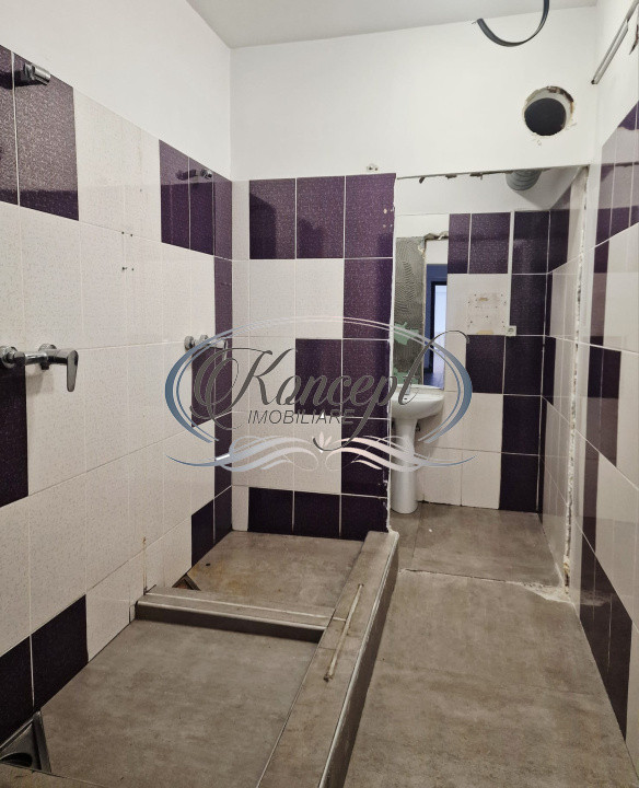 Spatiu comercial versatil, pe strada Plopilor