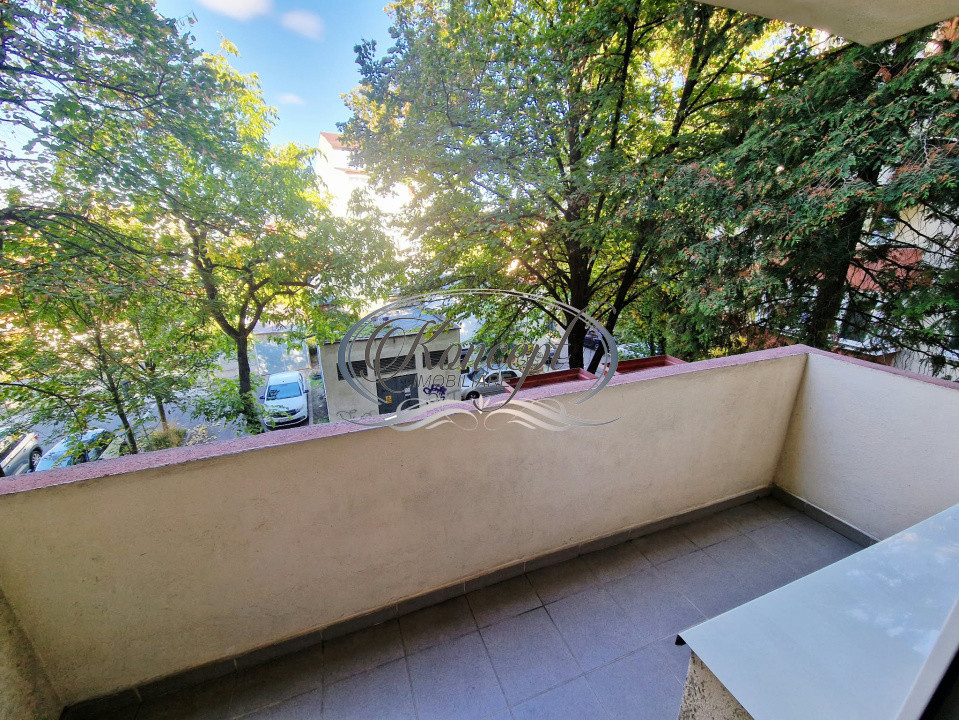 Apartament cu 3 camere pe Nicolae Titulescu