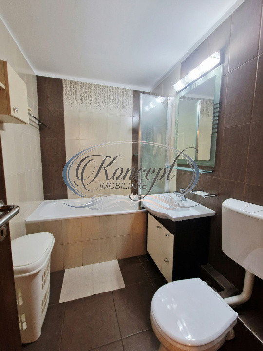 Apartament cu 3 camere pe Nicolae Titulescu